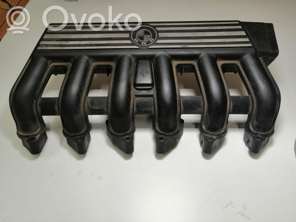 BMW 5 E39 Intake manifold 