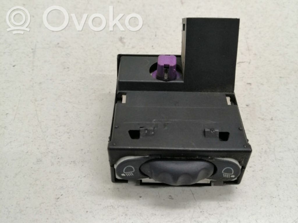 Renault Espace III Headlight level height control switch 