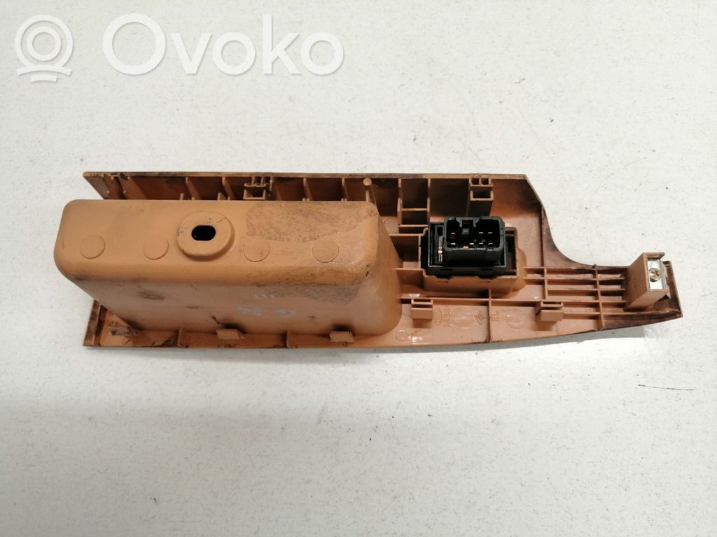KIA Sorento Electric window control switch 