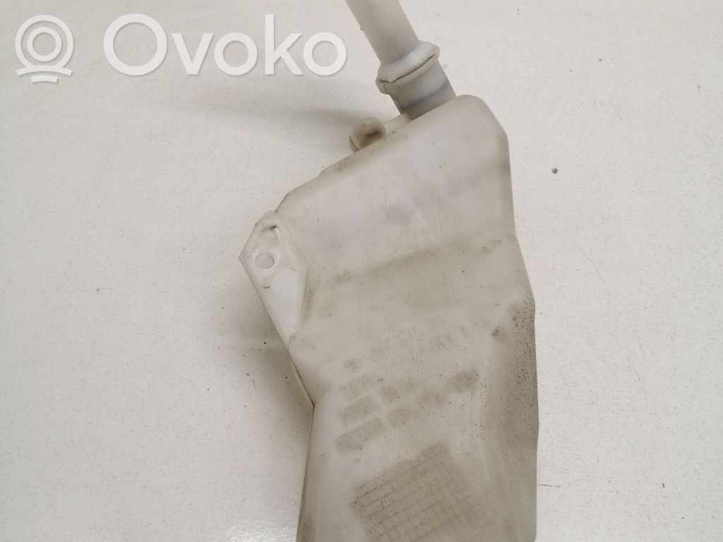 Peugeot 206 Windshield washer fluid reservoir/tank 