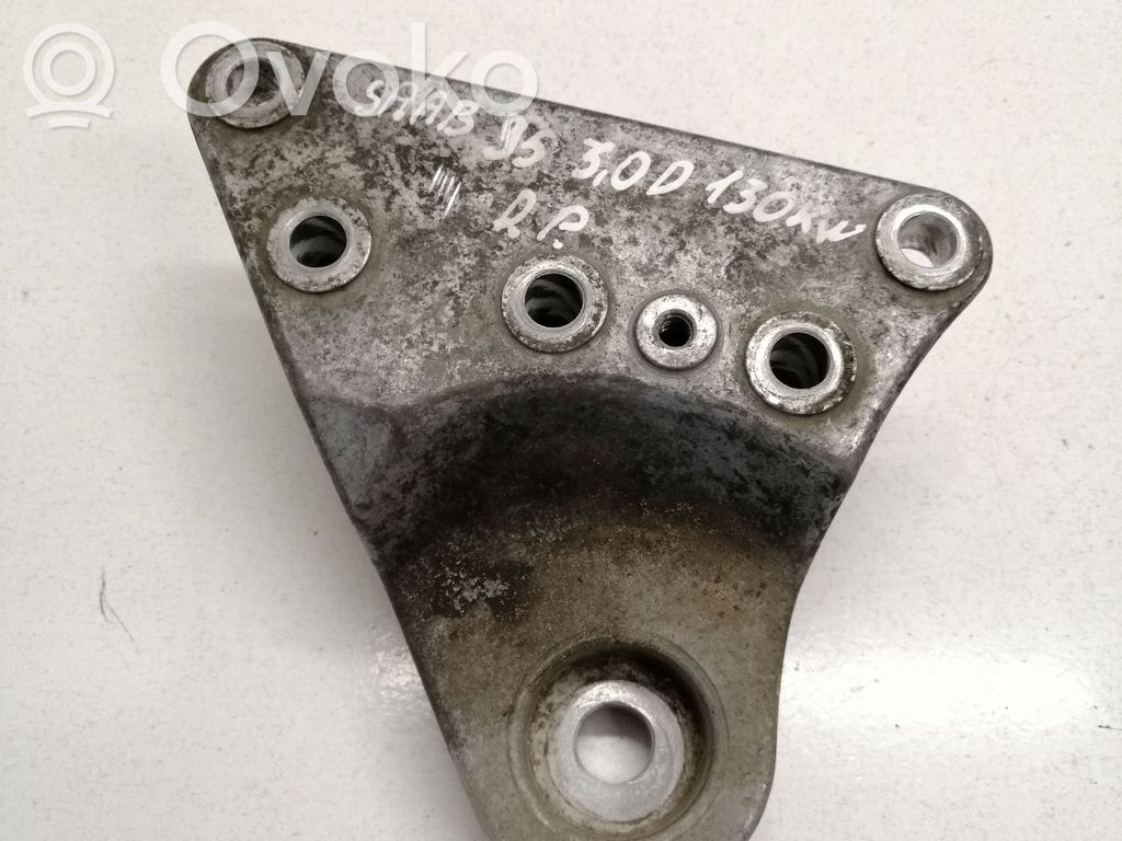 Saab 9-5 Engine mounting bracket 