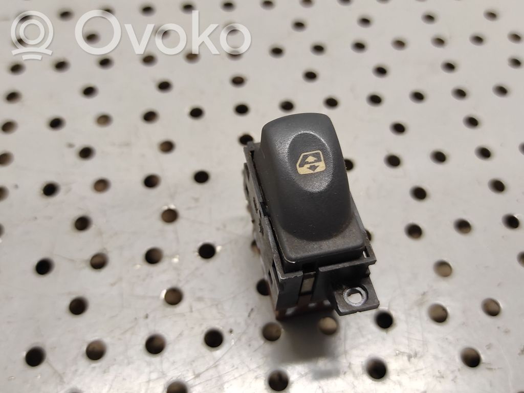 Renault Laguna I Electric window control switch 