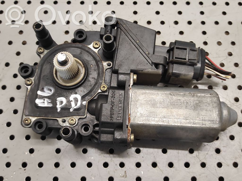 Audi A6 S6 C5 4B Priekinio lango pakelėjo varikliukas 