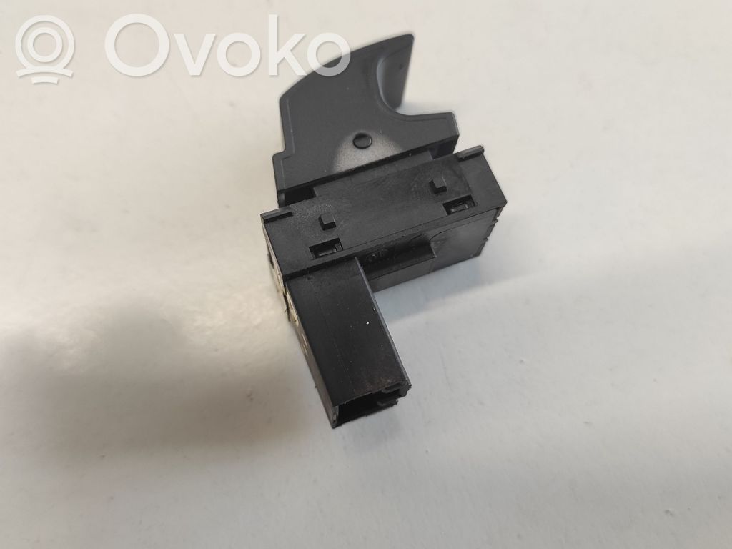 Volkswagen PASSAT B6 Electric window control switch 