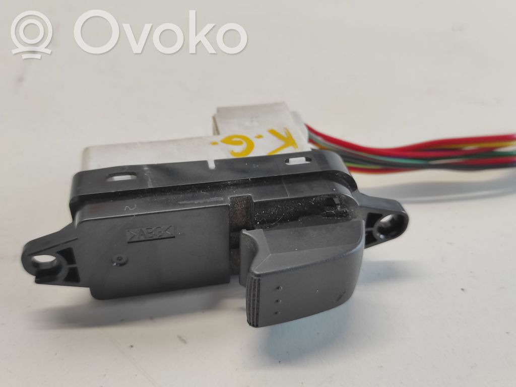 Mazda 6 Electric window control switch 