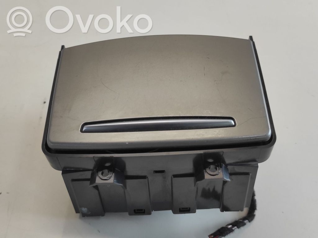 Audi A6 S6 C6 4F Cup holder 