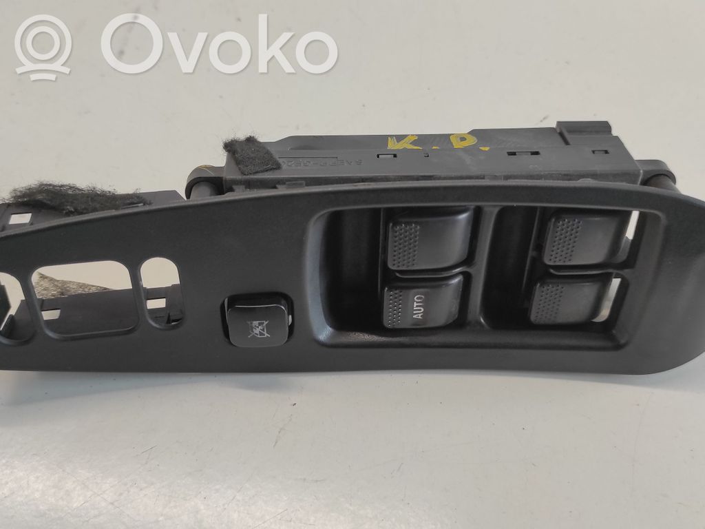 Subaru Legacy Electric window control switch 