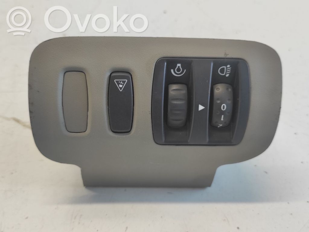 Renault Scenic II -  Grand scenic II Lukturu augstuma regulēšanas slēdzis 