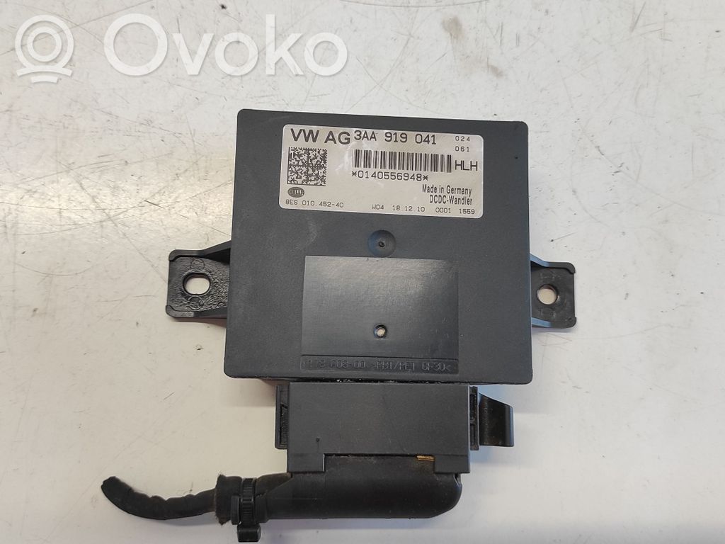 Volkswagen PASSAT B7 Įtampos keitiklis/ keitimo modulis 