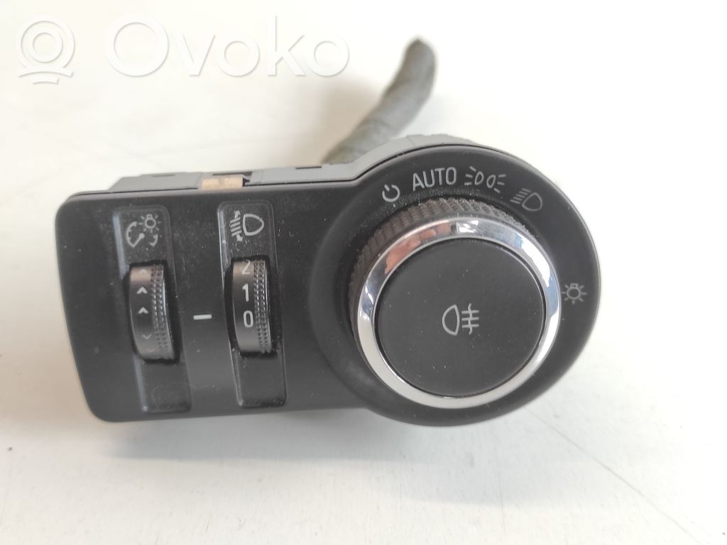 Opel Insignia A Light switch 