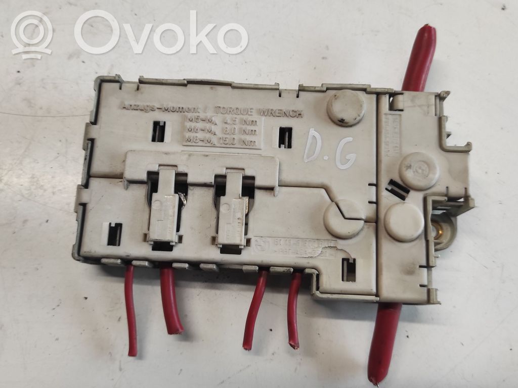 BMW 5 E39 Fuse module 