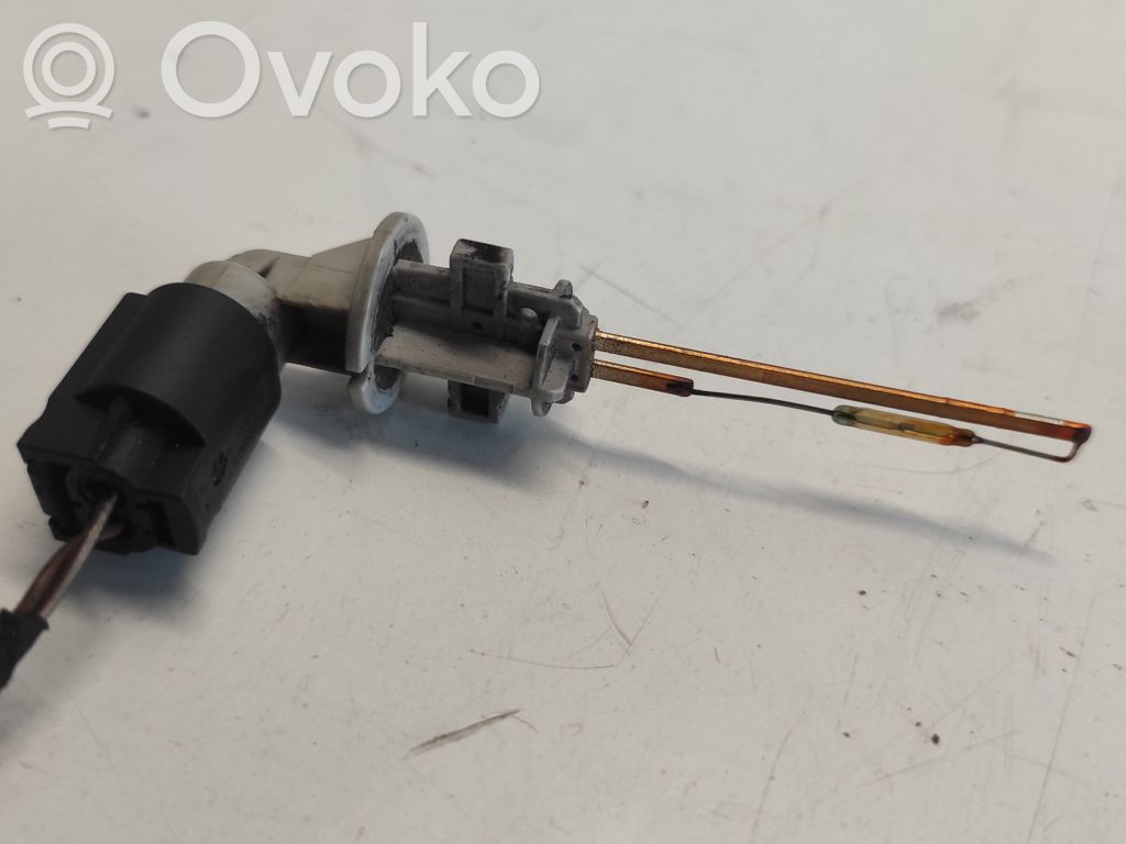 BMW 5 E60 E61 Coolant level sensor 