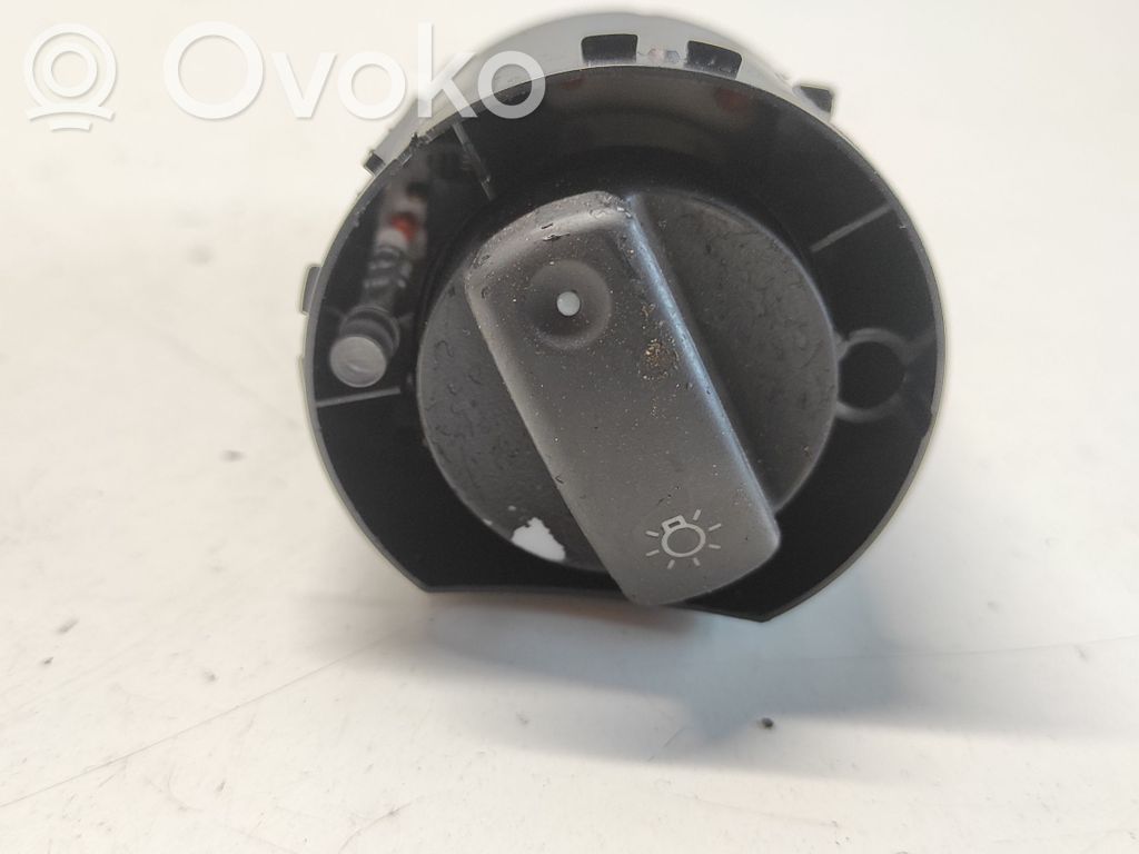 Audi A6 Allroad C5 Light switch 