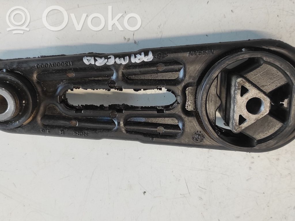 Nissan Primera Engine mount bracket 