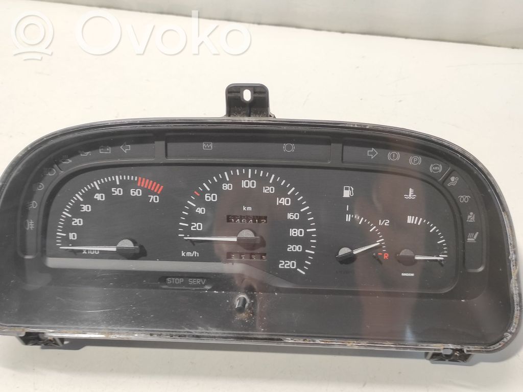 Renault Laguna I Geschwindigkeitsmesser Cockpit 