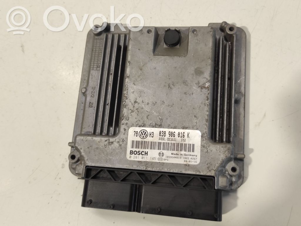Volkswagen PASSAT B5.5 Unidad de control/módulo del motor 