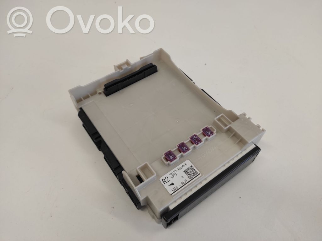 Toyota RAV 4 (XA50) Moduł / Sterownik komfortu 