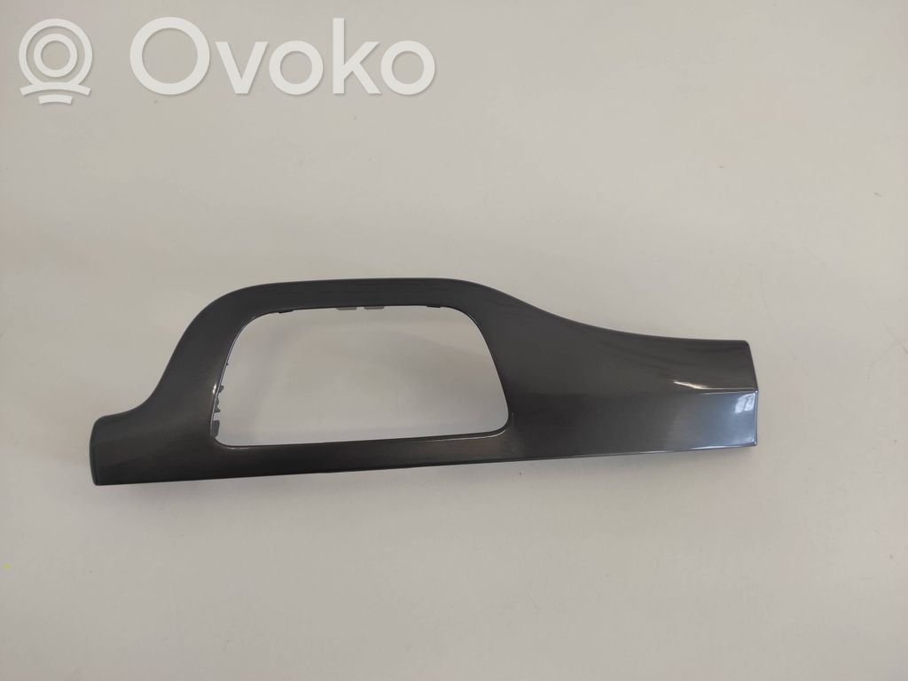 Audi Q7 4M Dashboard glove box trim 