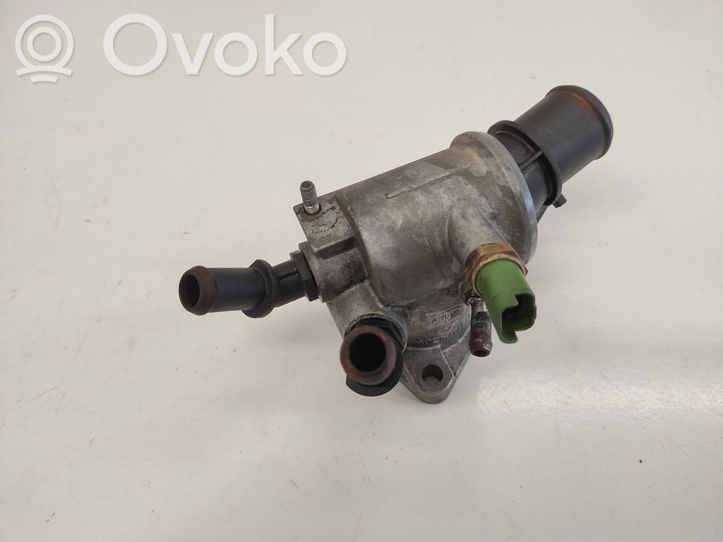 Opel Zafira B Carcasă termostat 