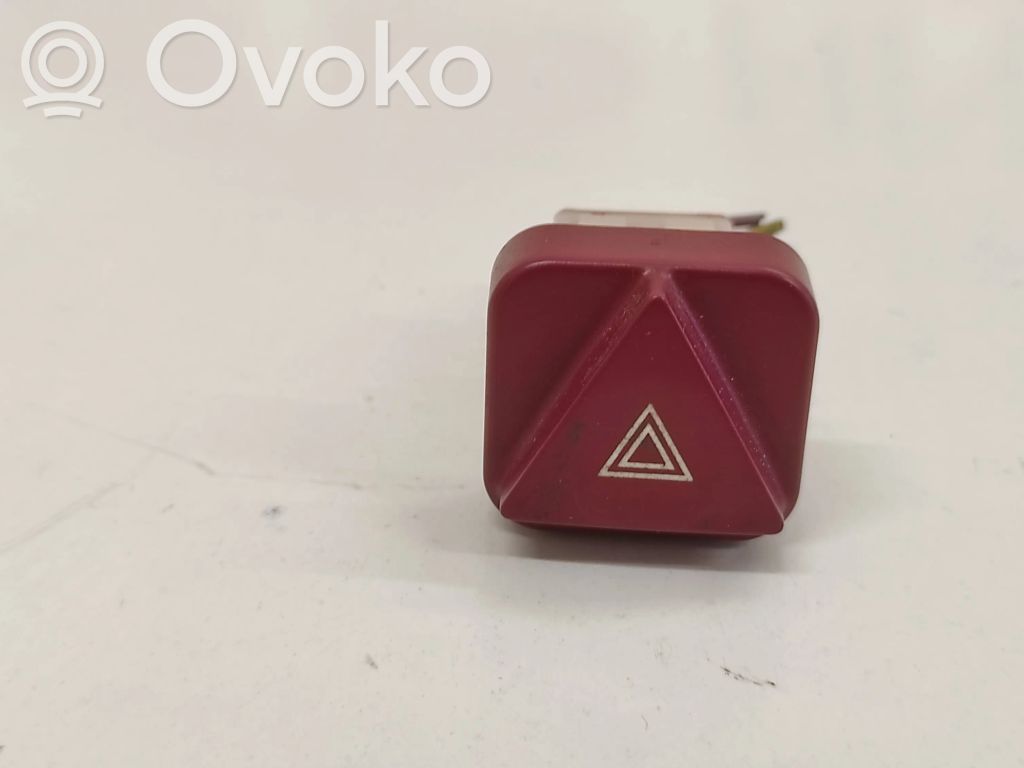 Peugeot 1007 Hazard light switch 