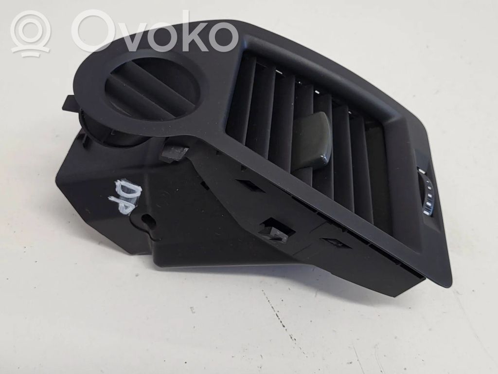 Renault Megane II Moldura protectora de la rejilla de ventilación lateral del panel 