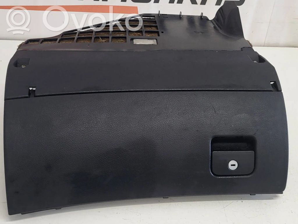 Audi A6 S6 C5 4B Daiktadėžė 