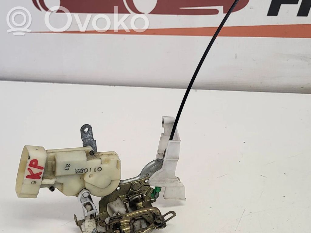 Toyota Yaris Verso Zamek drzwi przednich 