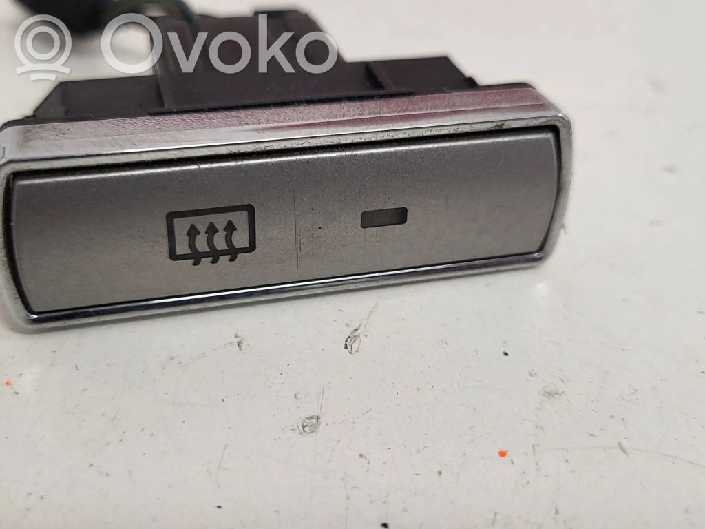 Ford S-MAX Windscreen/window heater switch 