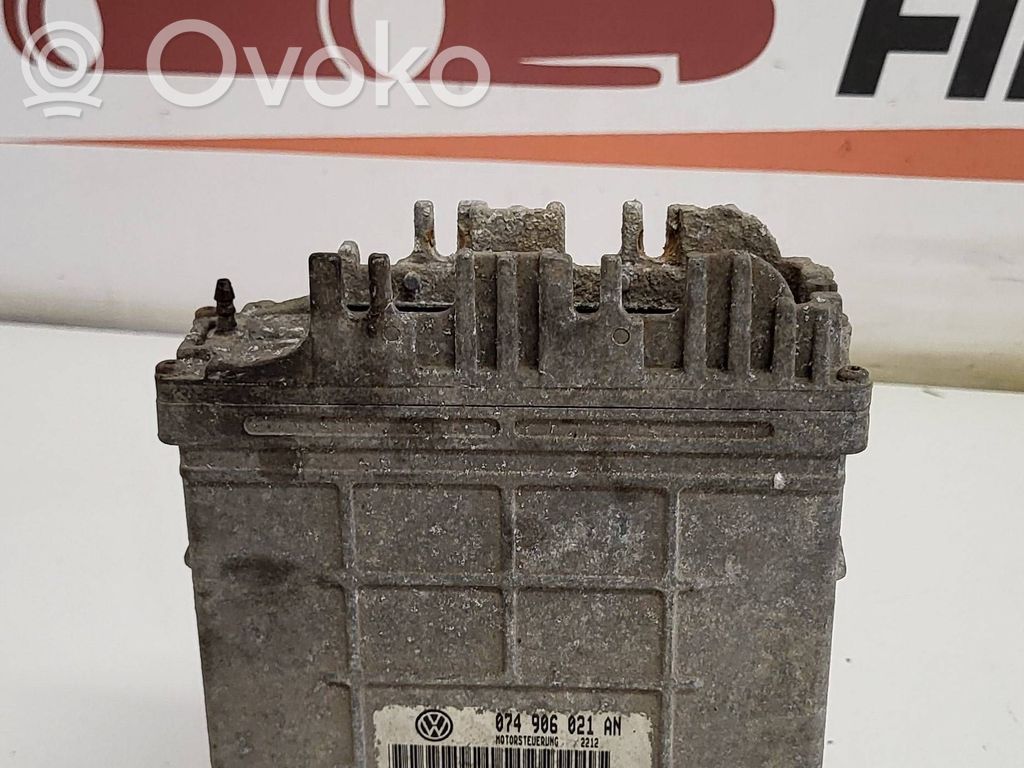 Volkswagen II LT Engine control unit/module 
