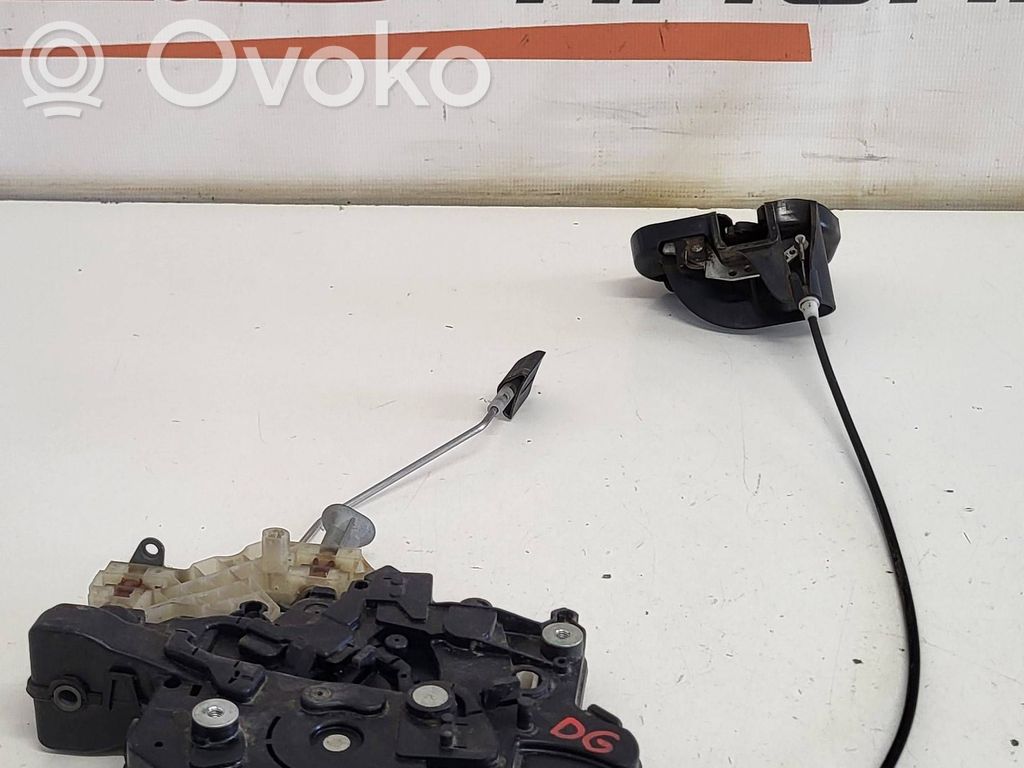 Volkswagen Caddy Slankiojančių durų spyna 