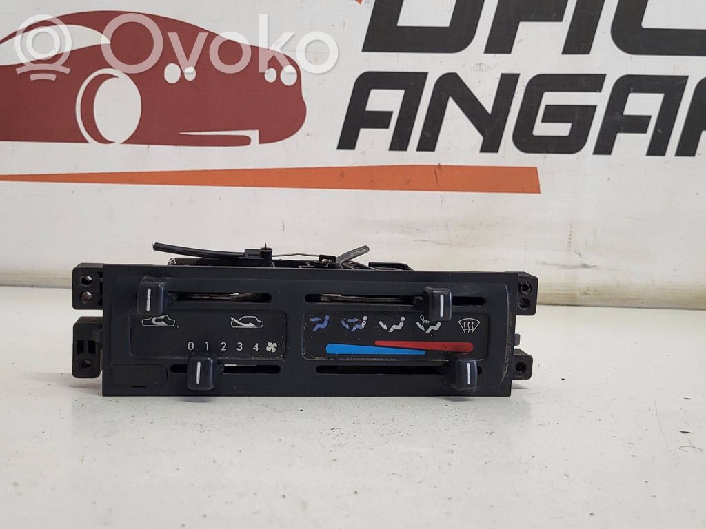 Nissan Terrano Climate control unit 
