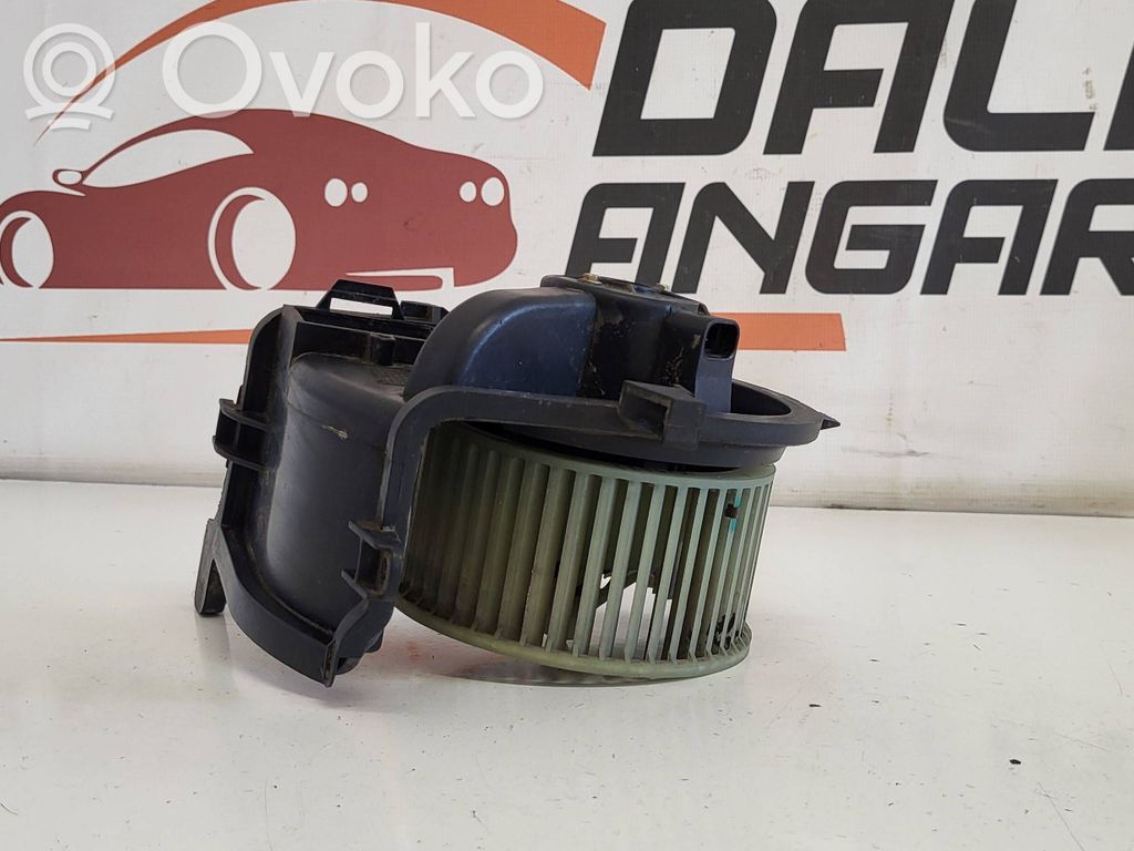 Renault Clio II Mazā radiatora ventilators 