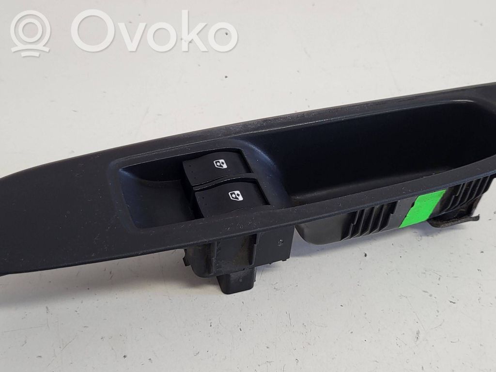 Renault Clio II Electric window control switch 