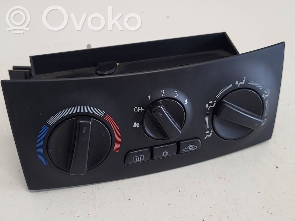Climate control unit   MN140637,0217566,72165,27890