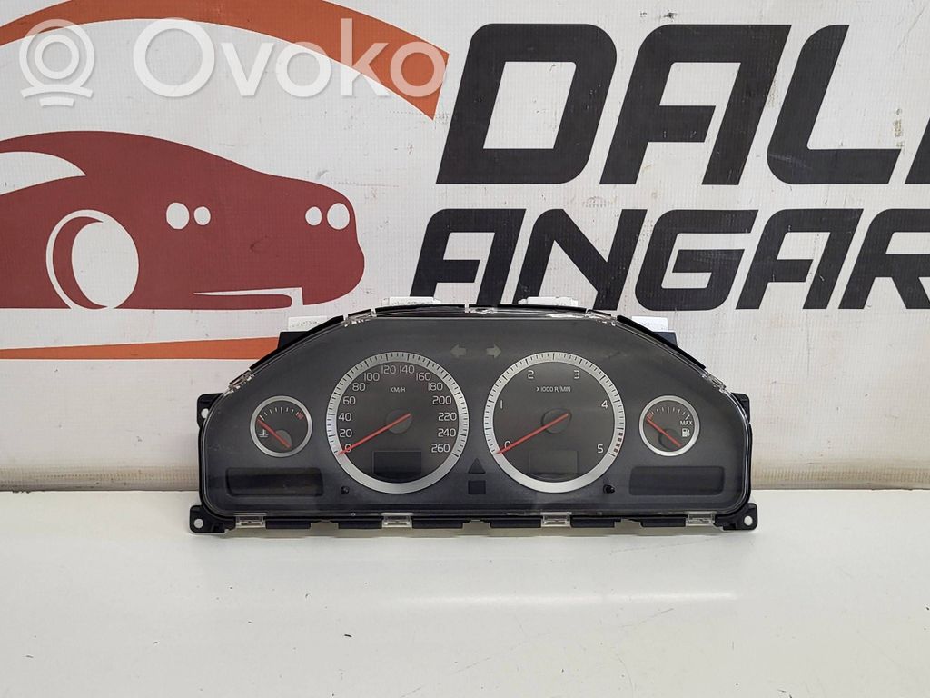 Volvo V70 Speedometer (instrument cluster) 