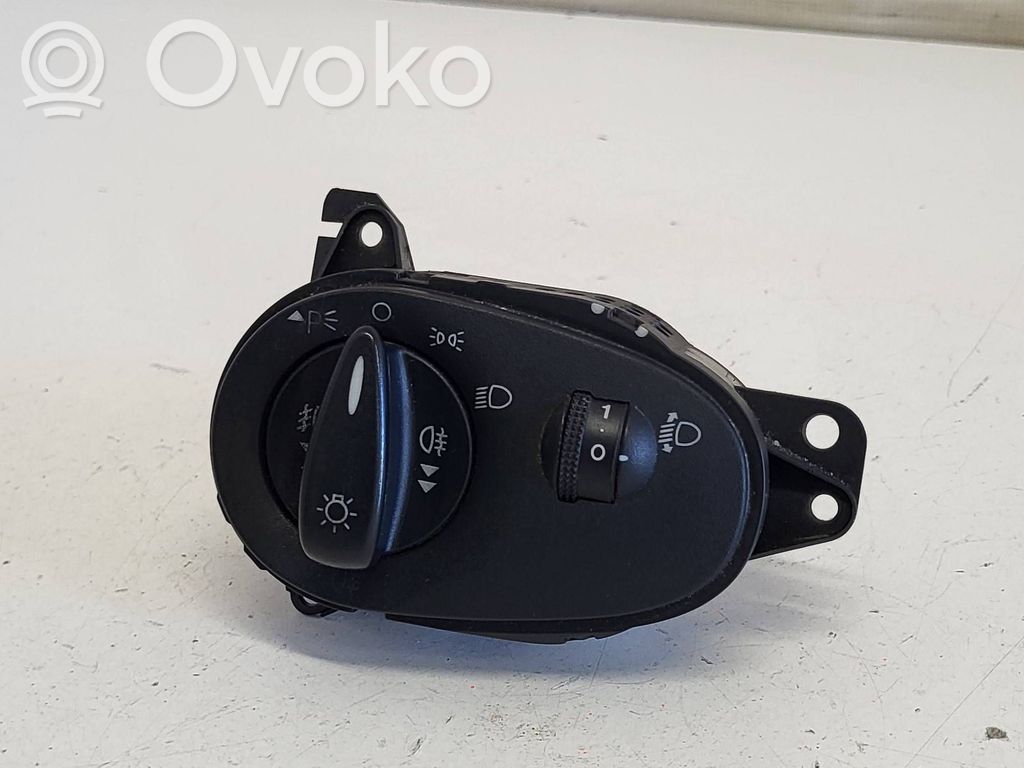 Light switch   2M5T13A024