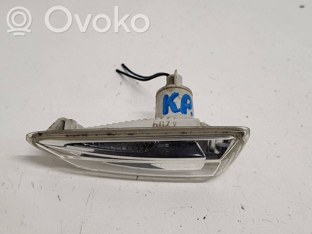 Opel Astra J Sparno posūkio žibintas 