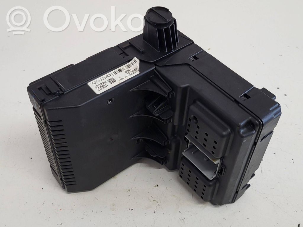Volvo V70 Módulo de fusible 
