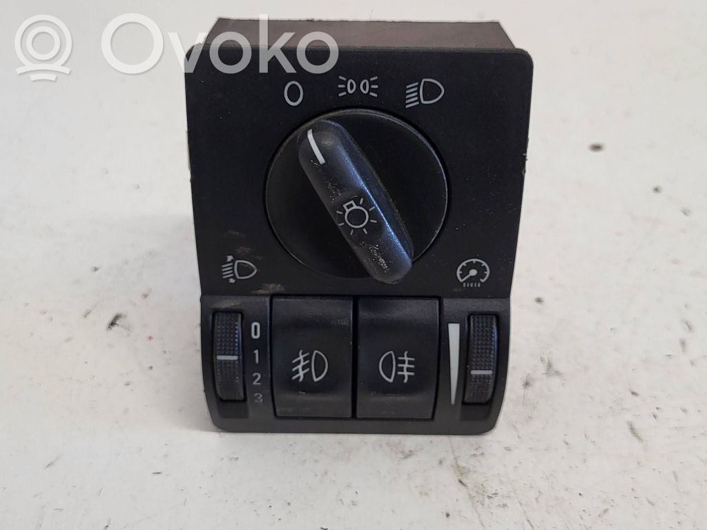 Light switch   9116609,0524119,0524118,23730908