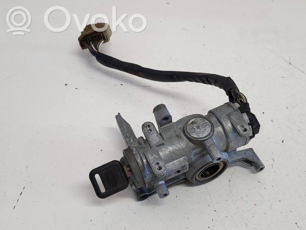 Opel Monterey Užvedimo spynelė 