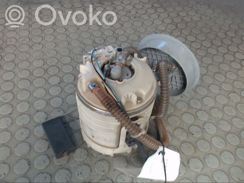 Volkswagen Polo III 6N 6N2 6NF Pompa paliwa w zbiorniku 