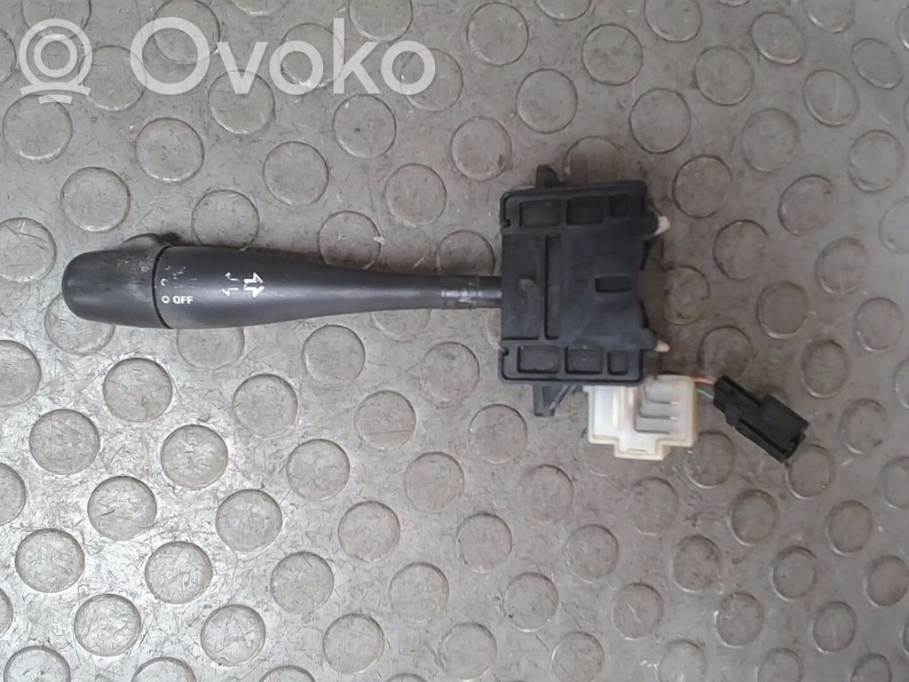 Nissan Primera Leva indicatori 