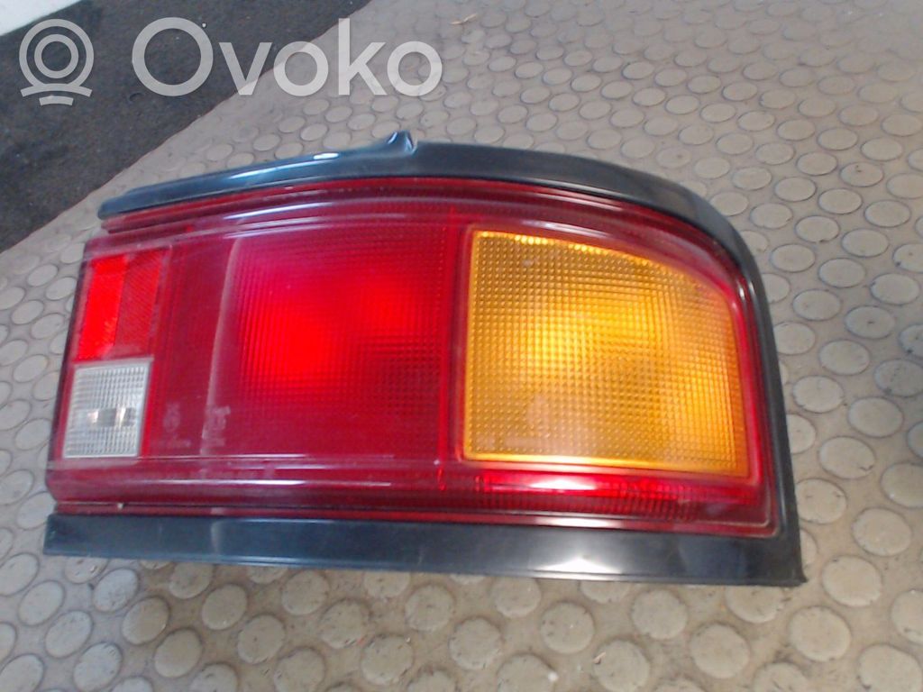 Mazda 323 Galinis žibintas kėbule 