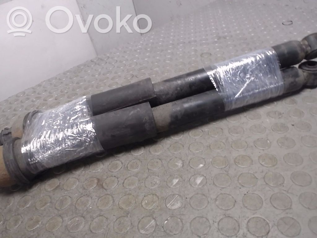 Takaiskunvaimennin   562105F625,0000