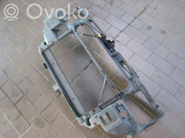 Ford Galaxy Viršutinė dalis radiatorių panelės (televizoriaus) 