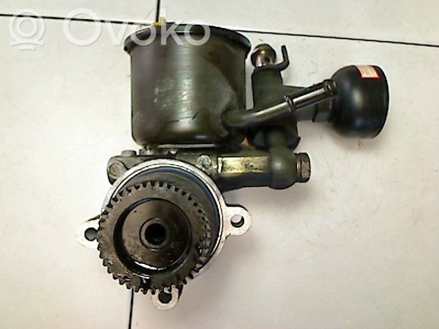 Mazda 626 Ohjaustehostimen pumppu 