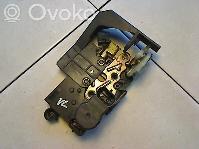 Alfa Romeo 156 Priekšpusē slēdzene 