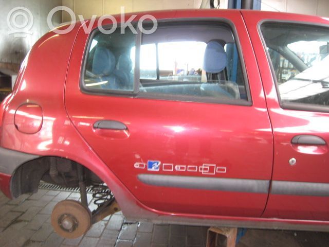Renault Clio II Puerta trasera 