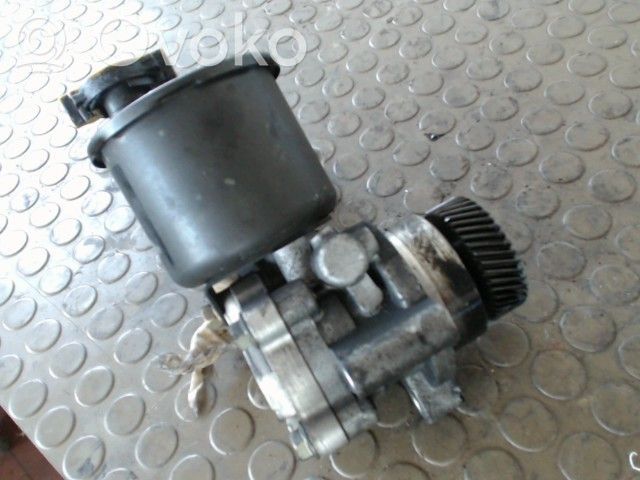Mazda 323 Power steering pump 
