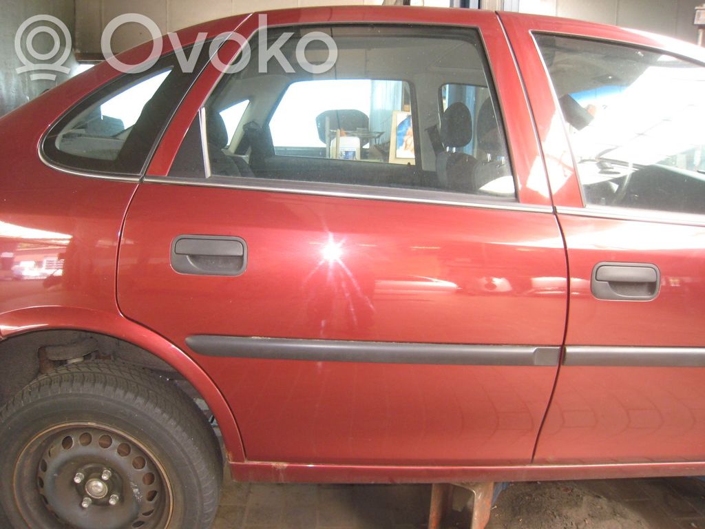 Opel Vectra B Puerta trasera 
